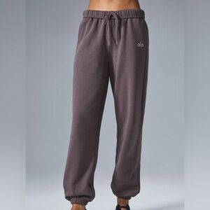 Alo Accolade Sweatpants Raisinette